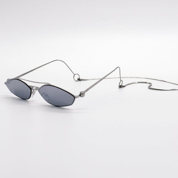 NEW FENDI FE40114U-Y 16C WOMEN SILVER CAT EYE SUNGLASSES FENDI WITH CHAIN - Picture 4 of 14